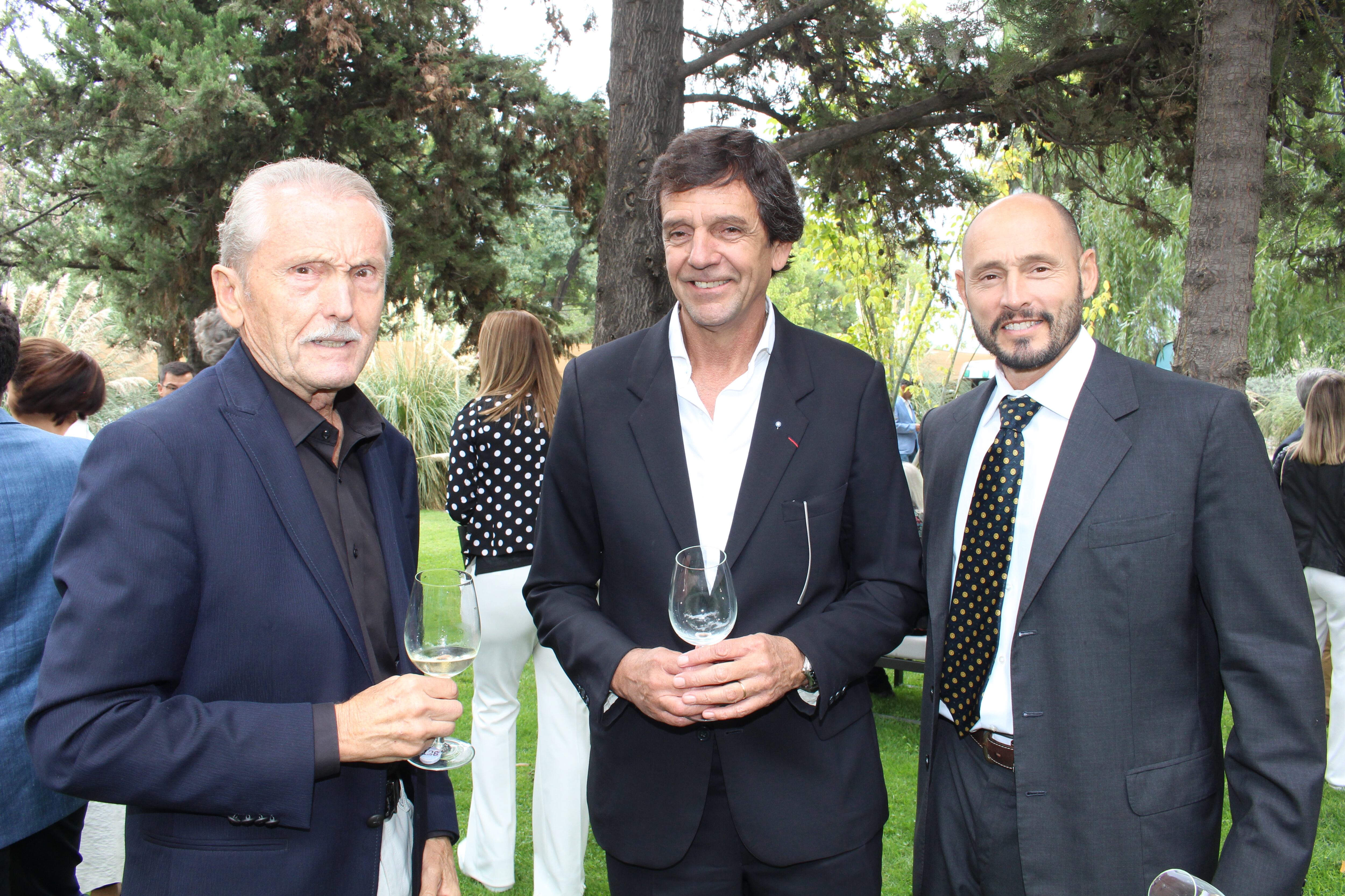 Alberto Arizu, Luis Steindl y Gustavo Arizu.