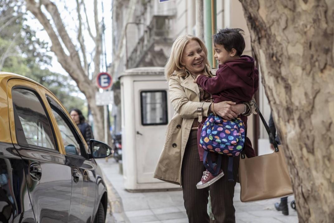 Cecilia Roth en "Crímenes de familia". (Netflix)