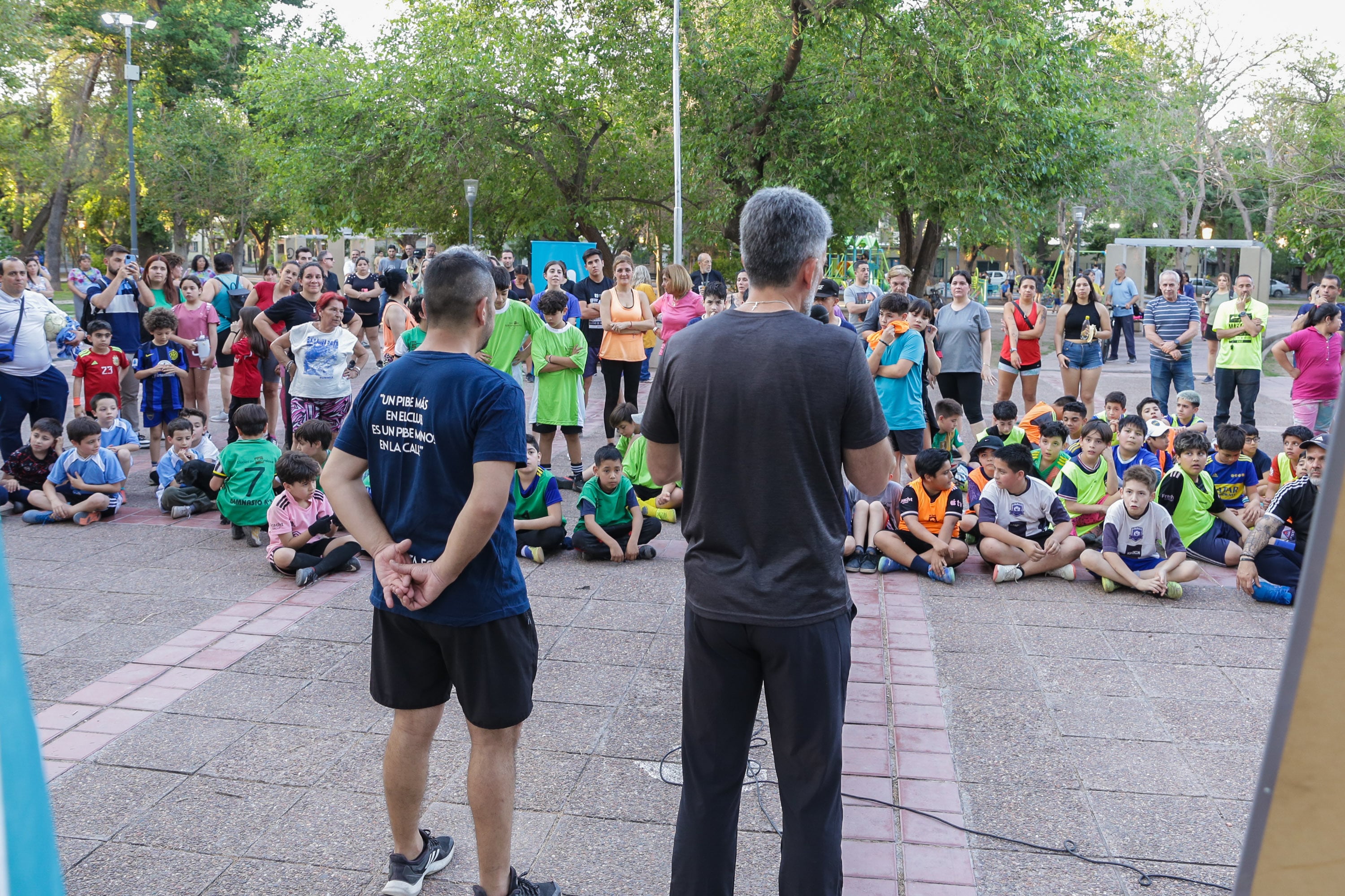 Ulpiano Suarez anunció nuevas obras en la plaza Mathus Hoyos