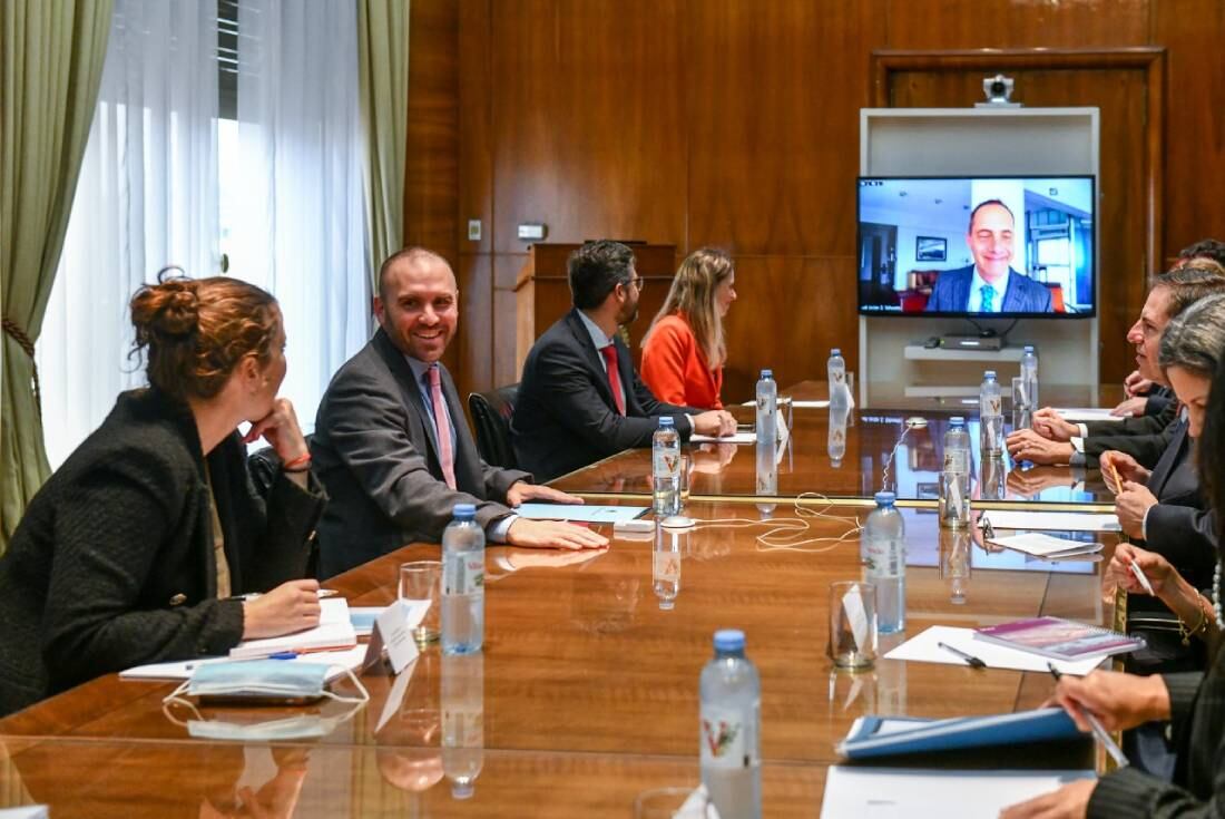 Durante la reunión se dialogó sobre la la cooperación entre Argentina y el BM en sectores como la salud, el transporte, inclusión social, agua y medio ambiente, se informó.