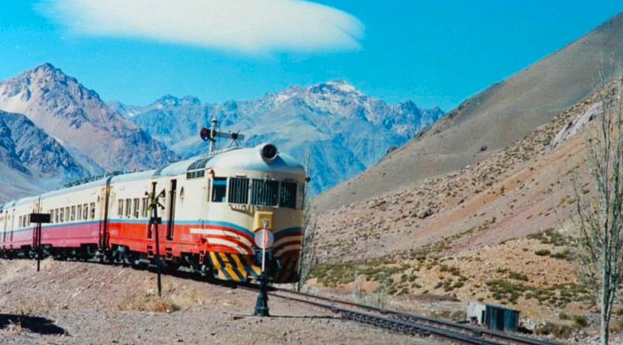 El Tren Trasandino Los Andes-Mendoza prestó servicios durante 74 años hasta que fue discontinuado. Foto: Ferroclub Trasandino