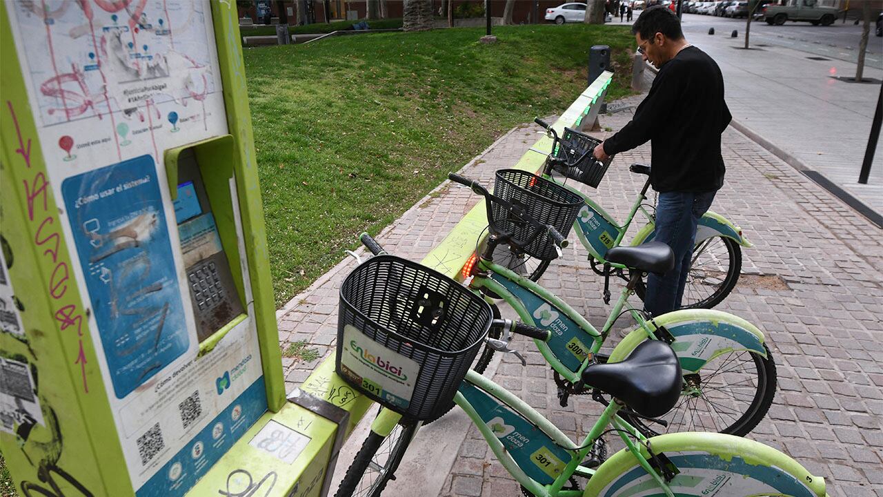 Ciclovía, Sistema municipal de bicicletas  de Godoy Cruz y Capital, se unificarán para formar parte de la provincia
Foto: José Gutierrez / Los Andes