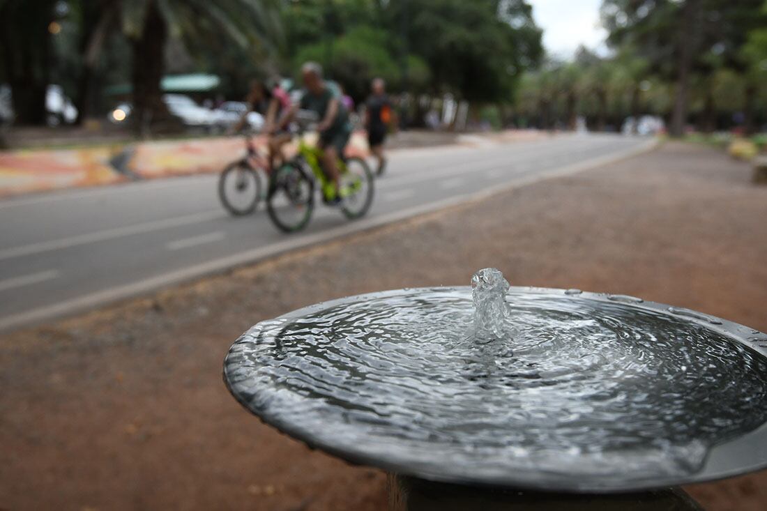 La ola de calor en Mendoza duró varios días con máximas que superaron los 35°. Foto: José Gutierrez