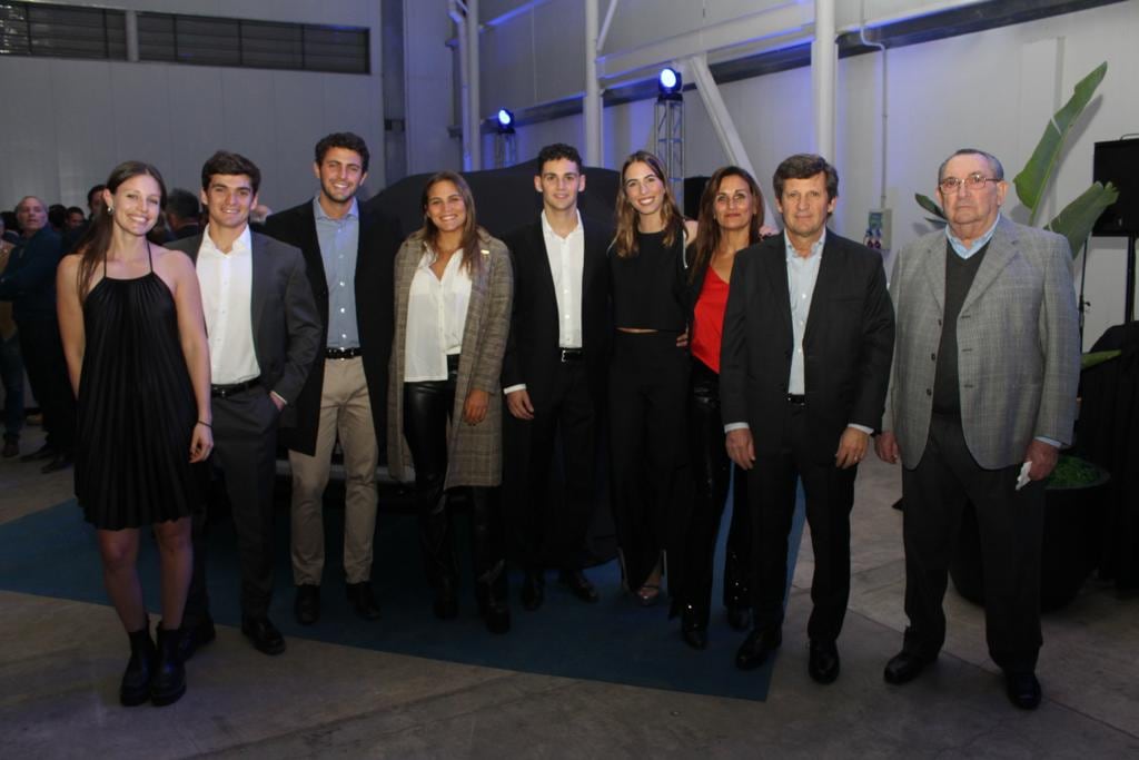 Constanza Gonzalez, Mauricio Goldstein, Josue Varela, Julia Goldstein, Ignacio Goldstein, Julia Fornies, Silvana Cicchitti, Gabriel y Mario Goldstein. Foto: Nicolás Guevara