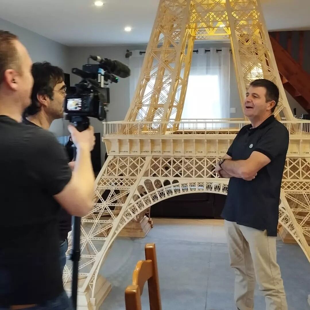 El Récord Guinness lo ostenta Toufic Daher en el Líbano, con una Torre Eiffel de 6,53 metros. 
Foto: Richard Plaud / Facebook