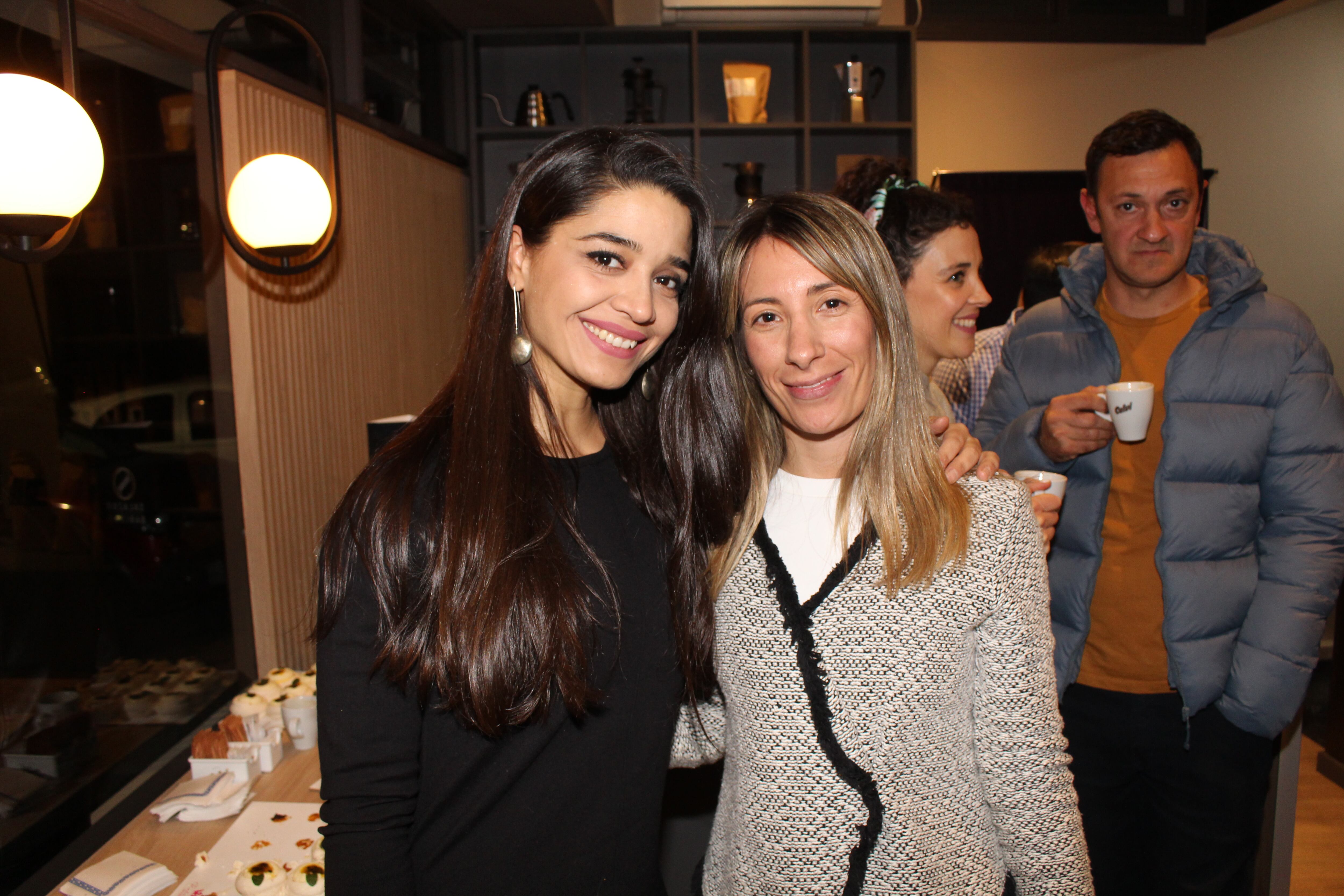 Antonella Flores y Lorena Stella.