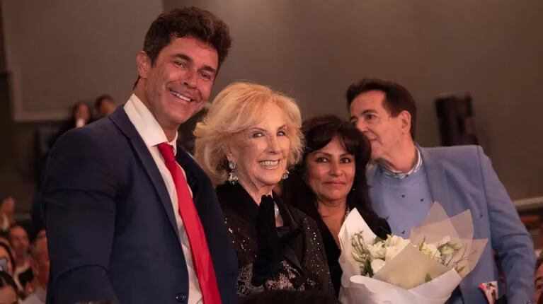 Mirtha Legrand en la obra de teatro de Mariano Martínez.