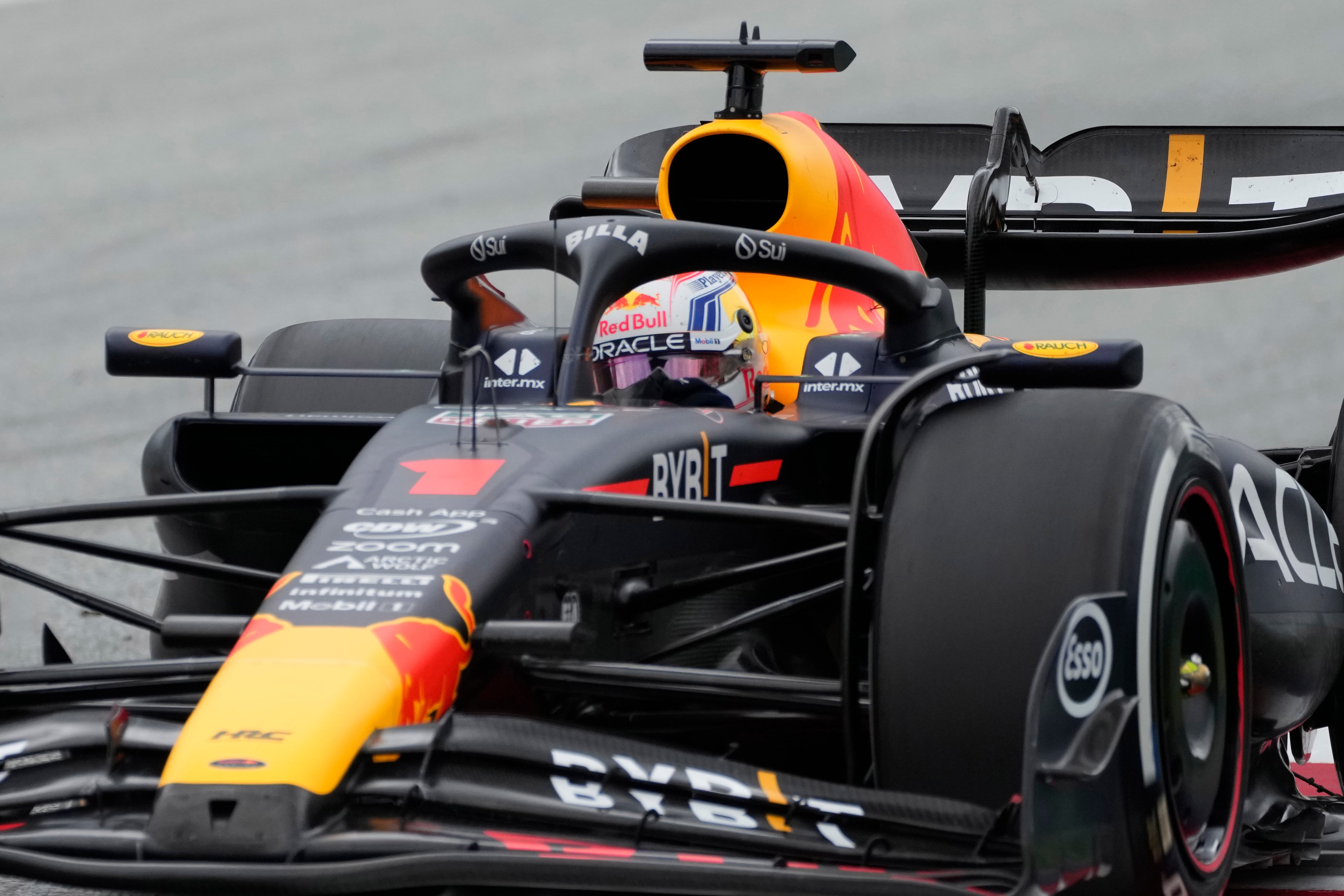 Max Verstappen de Red Bull durante el Gran Premio de Austria, el domingo 2 de julio de 2023, en Spielberg, Austria. (AP Foto/Darko Vojinovic)