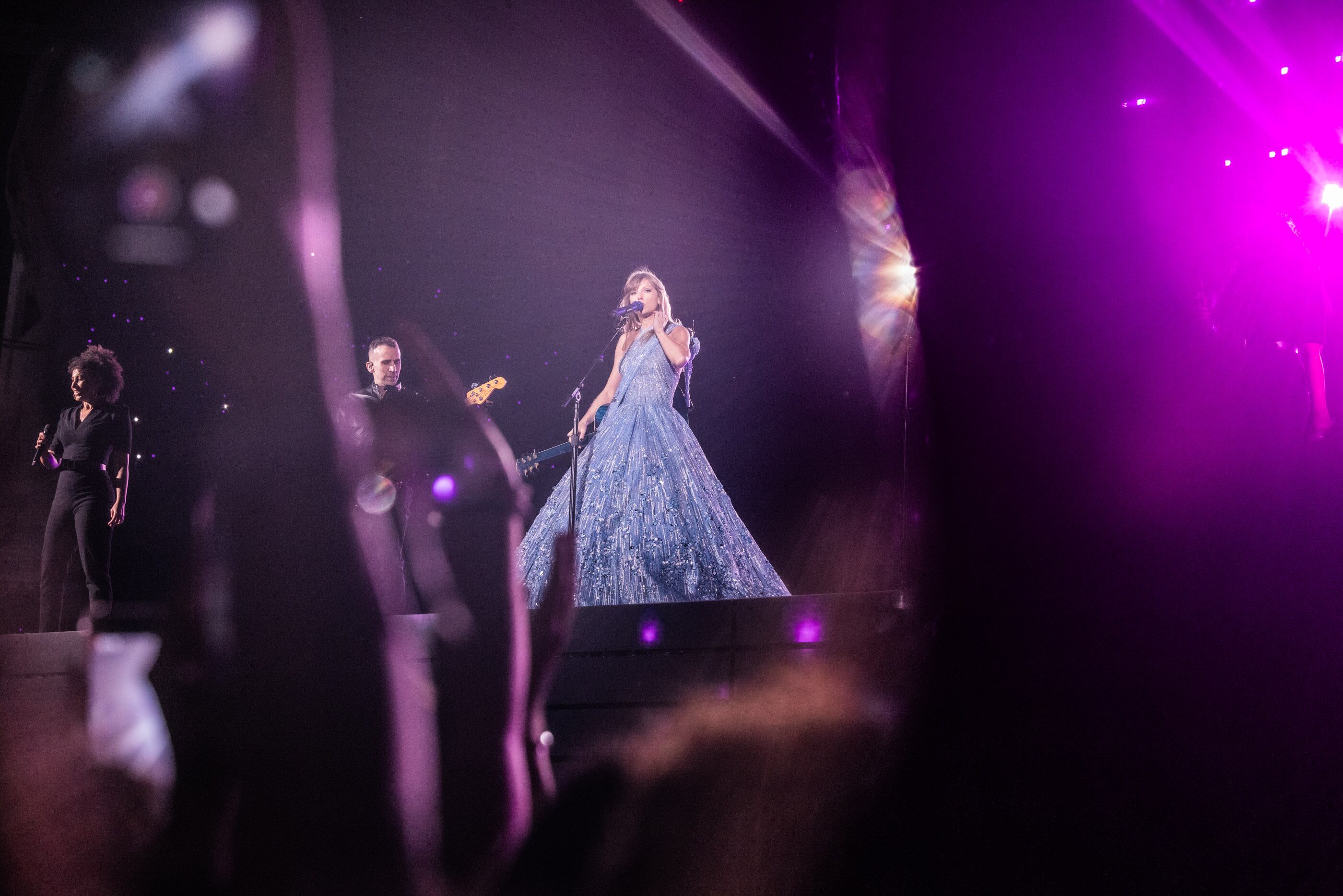 Taylor Swift, en el último show de la serie de tres que ofreció en River. (Gentileza @irishsuarez/ @its.tiven)