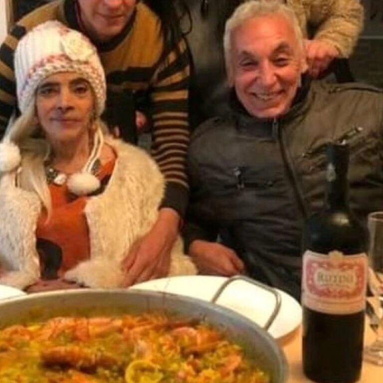 Lía Crucet y Tony Salatino, en su festejo de 69 años. 