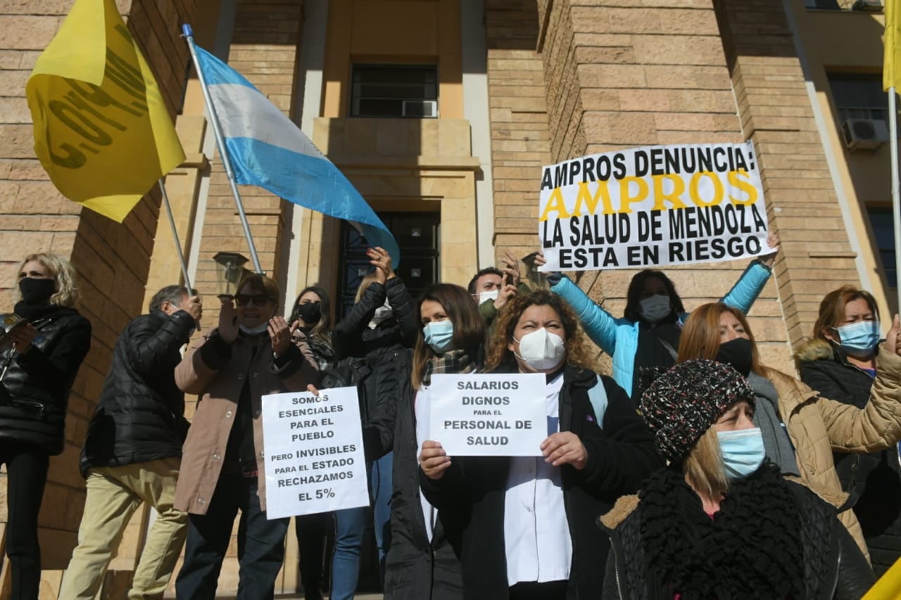 El gremio que nuclea a trabajadores de la Salud  se manifestó en contra de la oferta salarial.