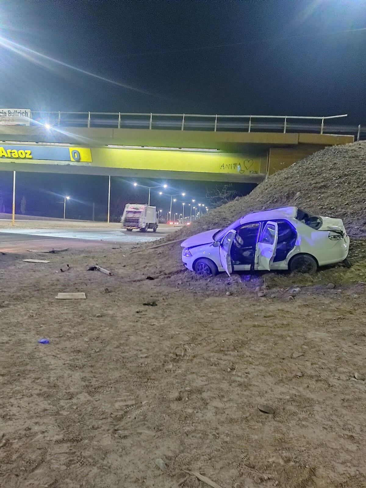 El Fiat Siena que protagonizó el siniestro vial.