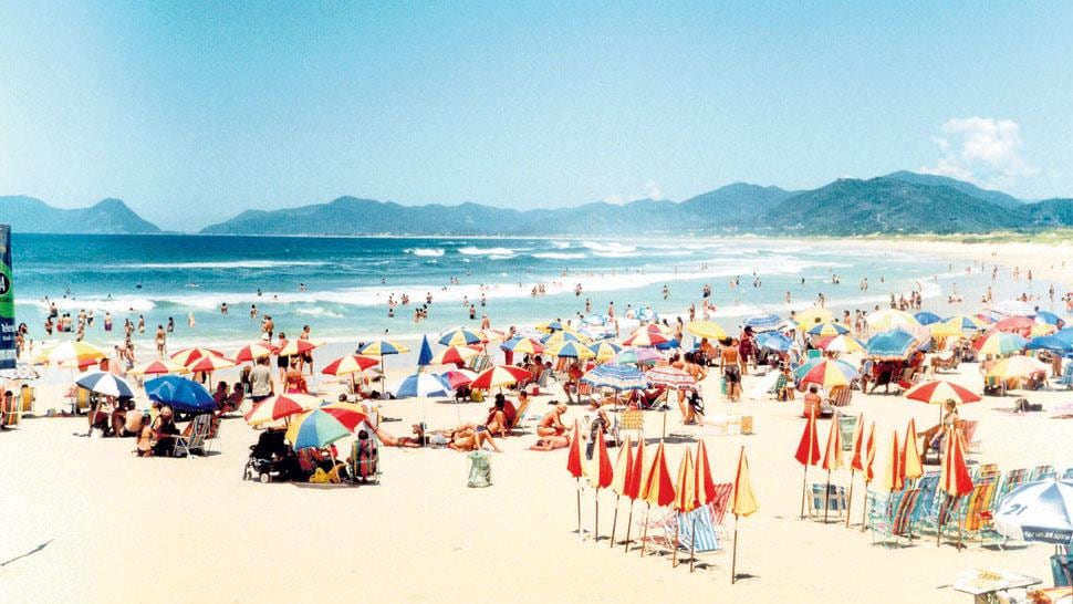 Florianópolis es una isla que cuenta con 42 playas, diseminadas a lo largo de sus costas. Las hay para todos los gustos: serenas y de las otras.