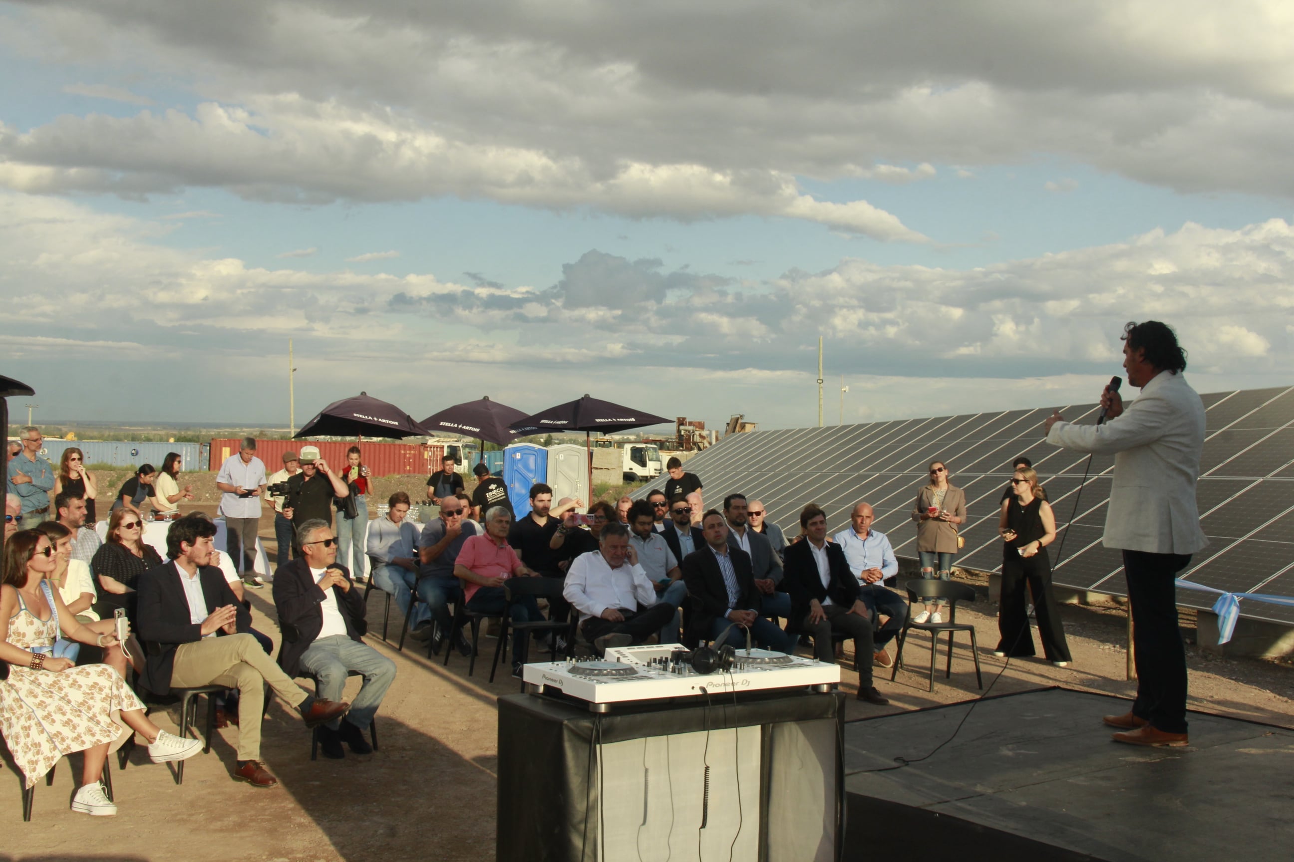 Carlos Arroyo en la inauguración del Parque Solar de Mendoza Norte. Foto: Fernando Grosso.