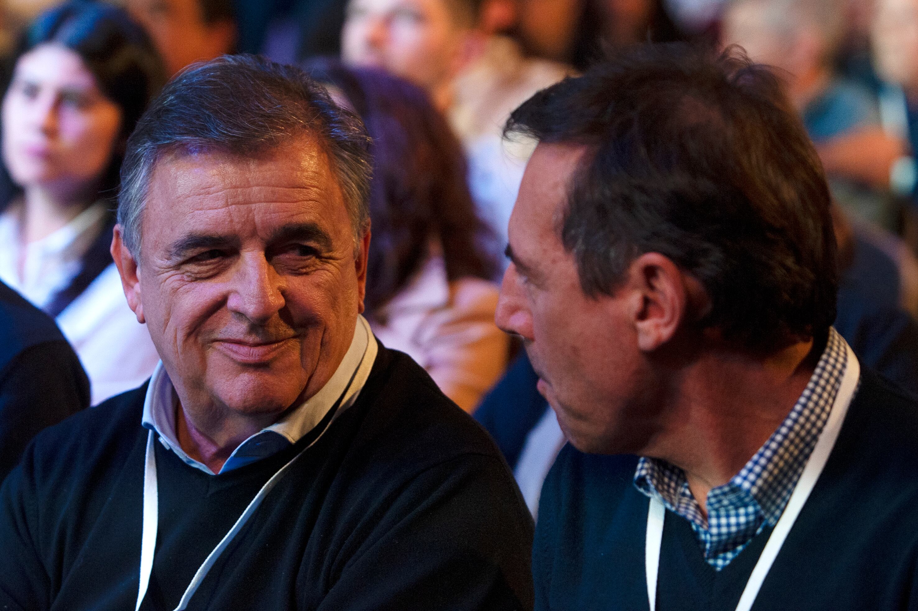 Los jefes de los bloques de diputados y senadores de la UCR, Mario Negri y Lui Naidenoff (Foto Clarín)