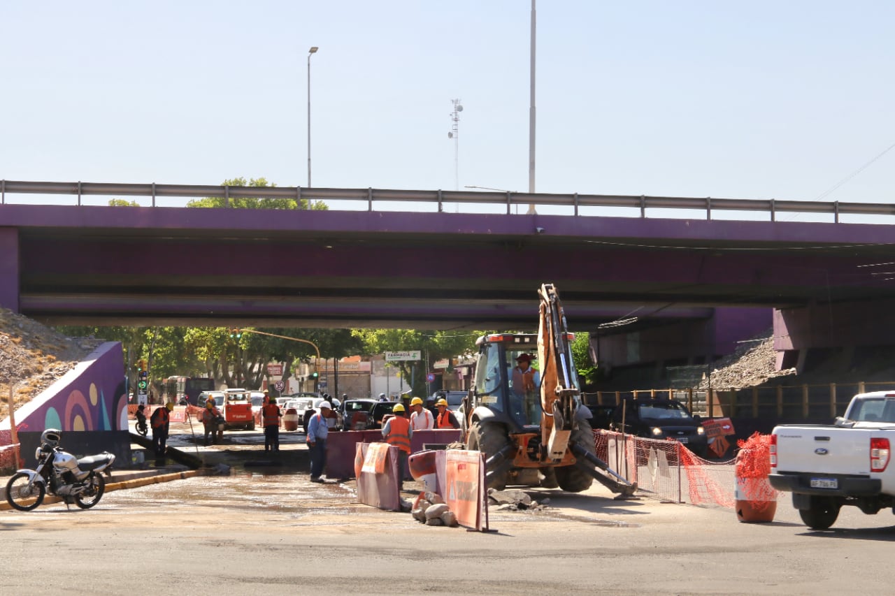 Construyen un acueducto subterráneo de 4 kilómetros en Godoy Cruz y Maipú para descartar agua industrial. Foto: Los Andes