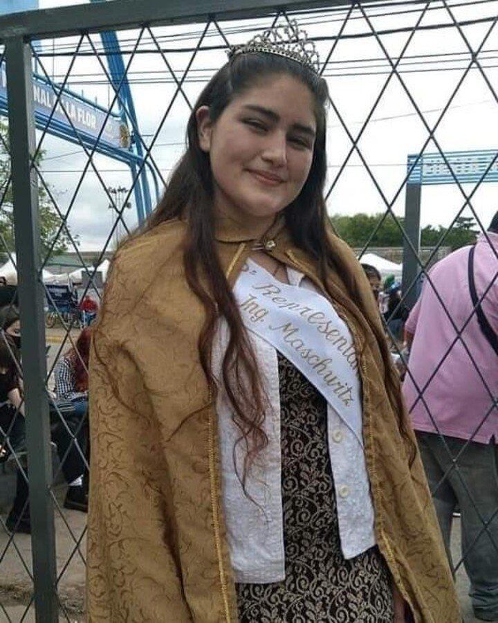 Julieta falleció por una falla cardíaca durante su cumpleaños de 15. Clarín.