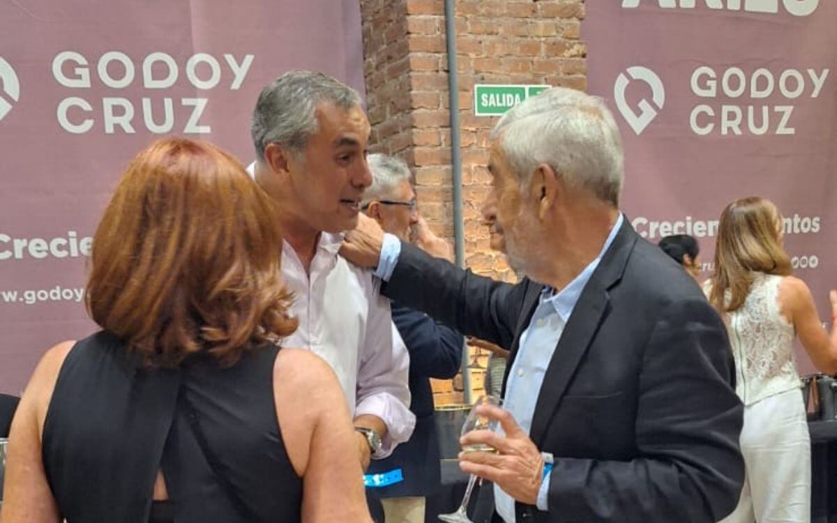 El "Pilo" Bordón junto a Enrique Vaquié en el Agasajo de Bodegas de Argentina.