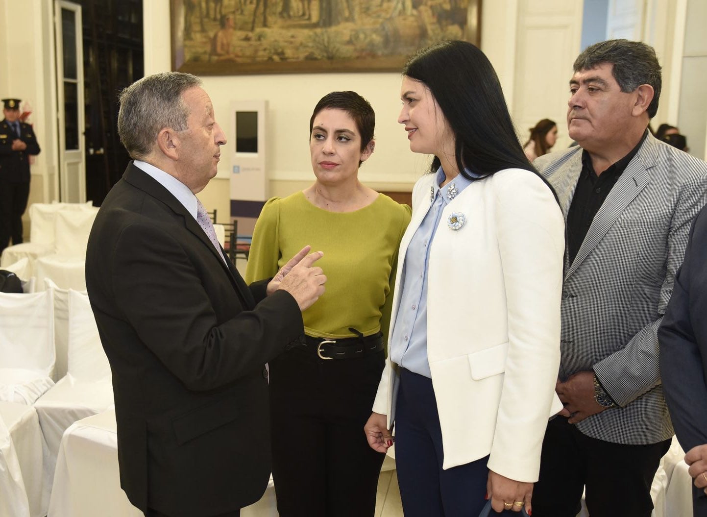 El intendente de Malargüe, Celso Jaque junto a Flor Destéfanis, jefa comunal de Santa Rosa. Foto: X @MFlorDestefanis