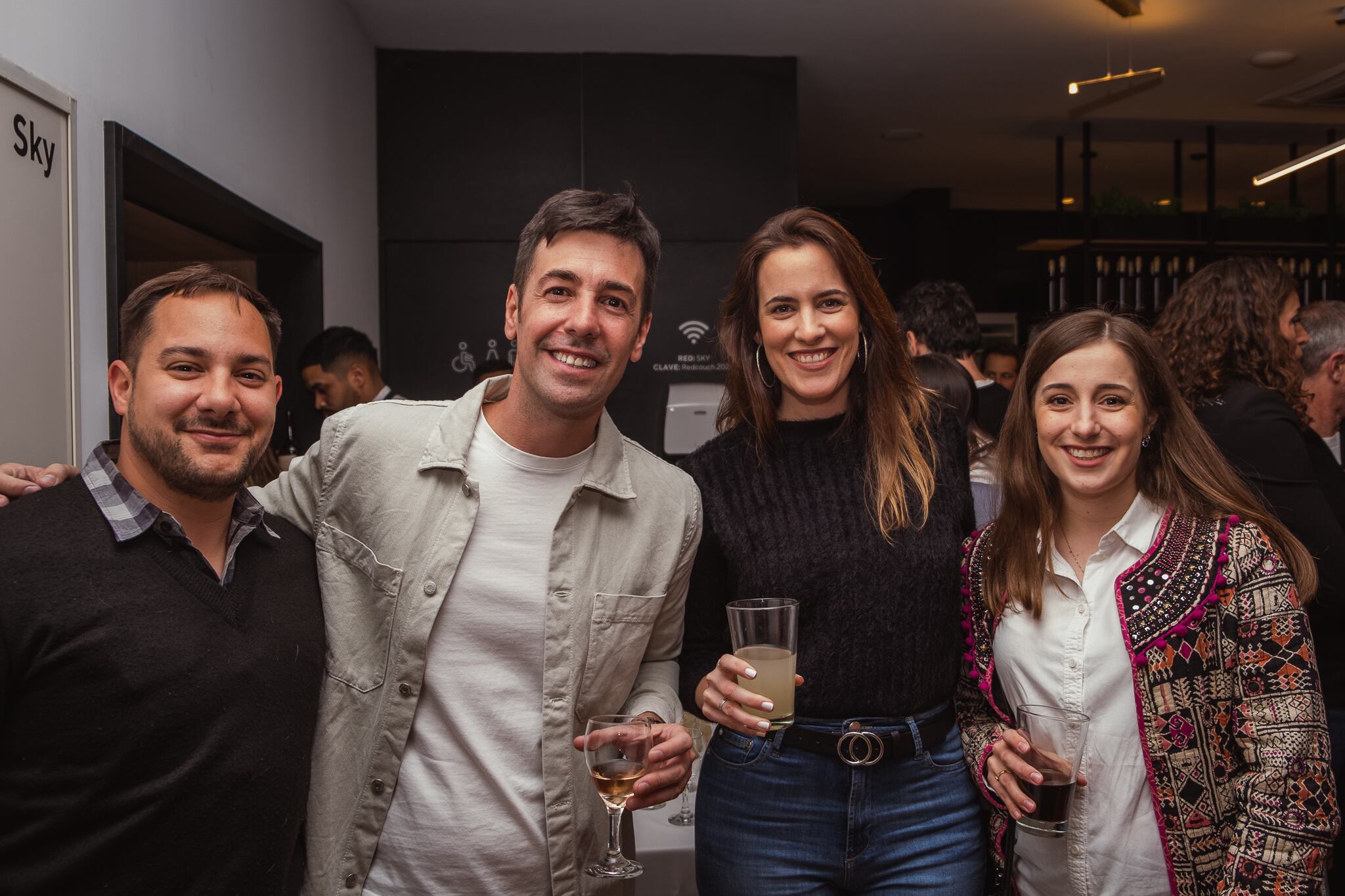 Lucas Selva, Willy Magia, Constanza Ferrer y Mercedes Fiuri. 