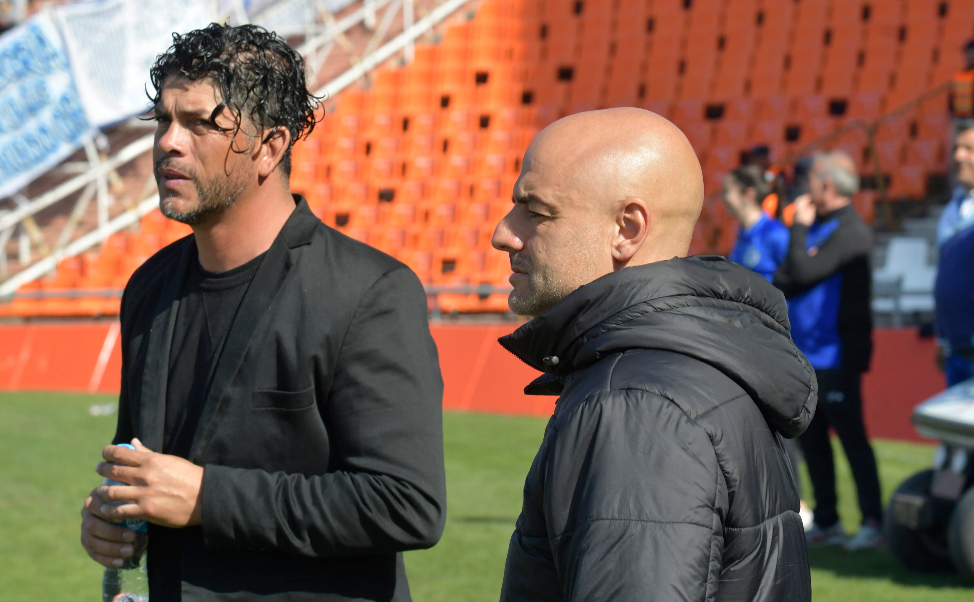 Fútbol Club Godoy Cruz Antonio Tomba
El club Godoy Cruz, obtuvo un empate 1 a 1 ante Independiente de Avellaneda, en el estadio Malvinas Argentinas, por la 15ª fecha de la Liga Profesional.

El Tomba no solo estuvo en desventaja con el gol de Juan Insaurralde para el Rojo, sino que se quedó con un hombre menos por la expulsión de Canale y de todos modos pudo alcanzar la igualdad con un golazo de Tadeo Allende.

Foto: Orlando Pelichotti / Los Andes