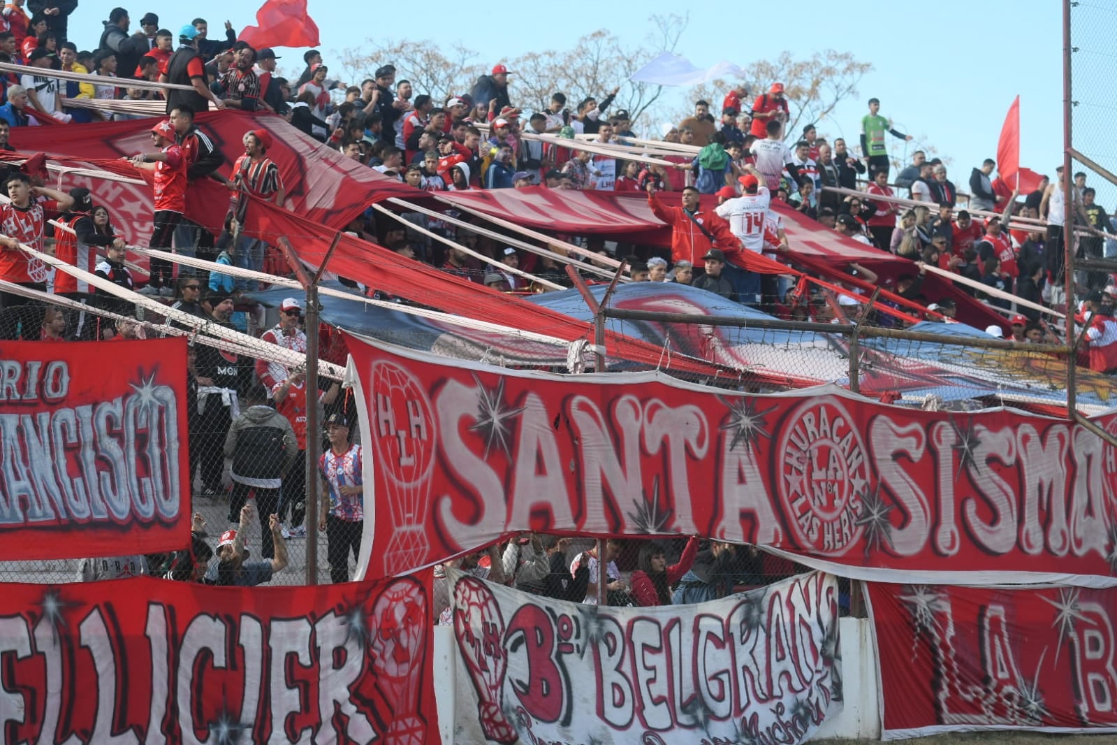 Por el Federal A, Huracán Las Heras igualó 0-0 con Juventud Unida Universitaria de San Luis. / José Gutiérrez (Los Andes).