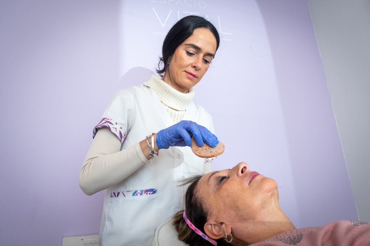 Los tratamientos de belleza no invasivos ganan terreno en Mendoza. Foto: Ignacio Blanco / Los Andes 