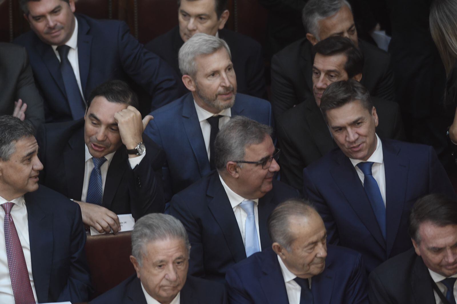 Alfredo Cornejo se ubicó junto a los gobernadores de Juntos por el Cambio. Foto: Federico Lopez Claro