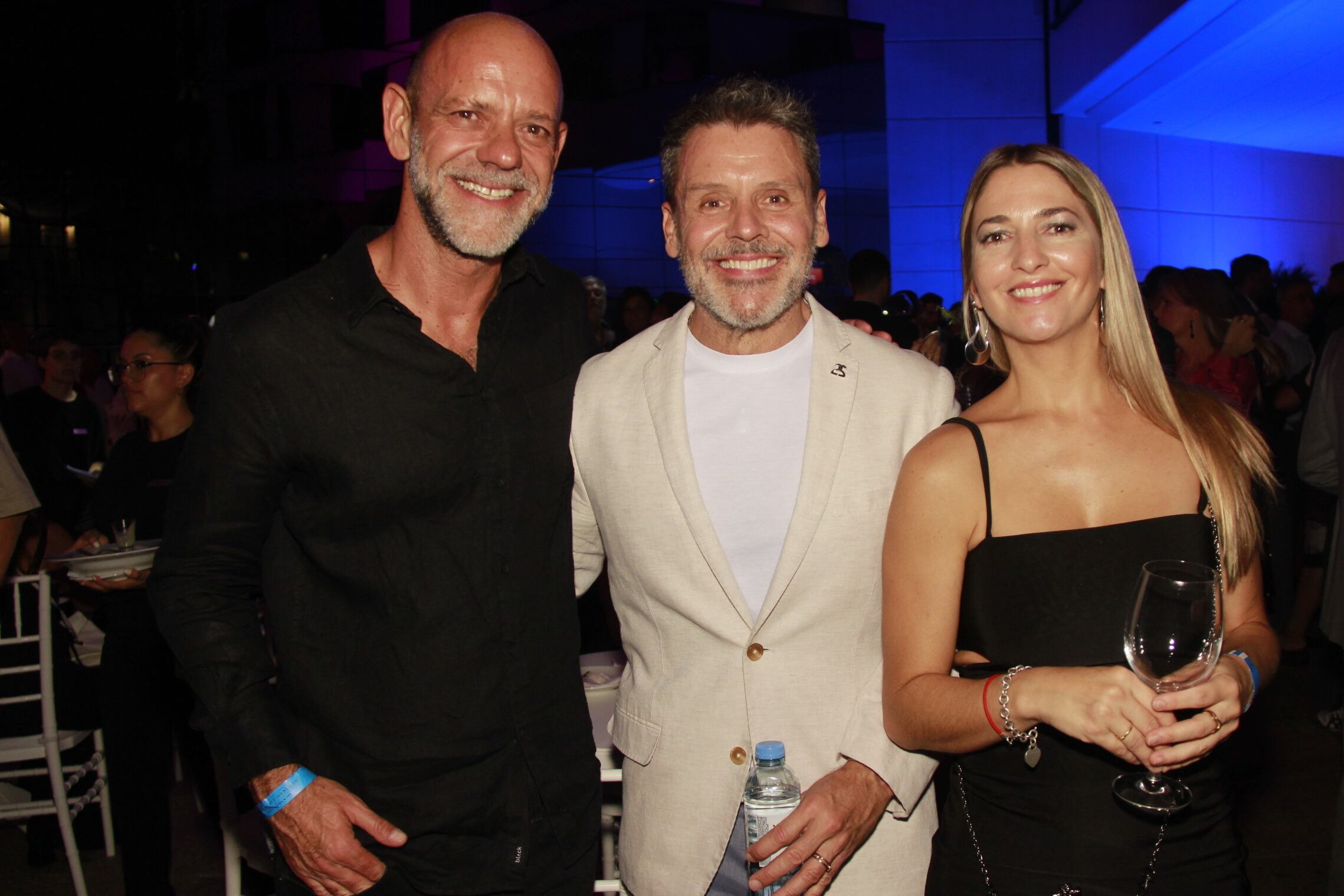 Luis Zambonini, Alejandro de Borbón y Julieta Carbonari. 