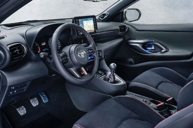 Interior del nuevo Toyota.