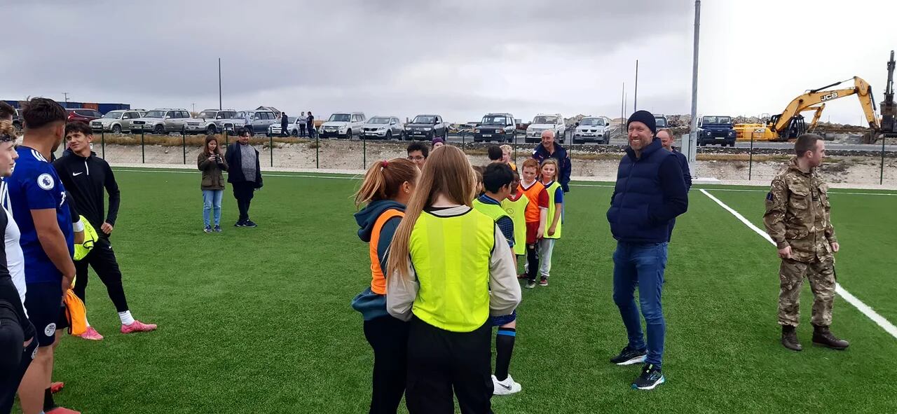 Graham Potter visitó las islas Malvinas