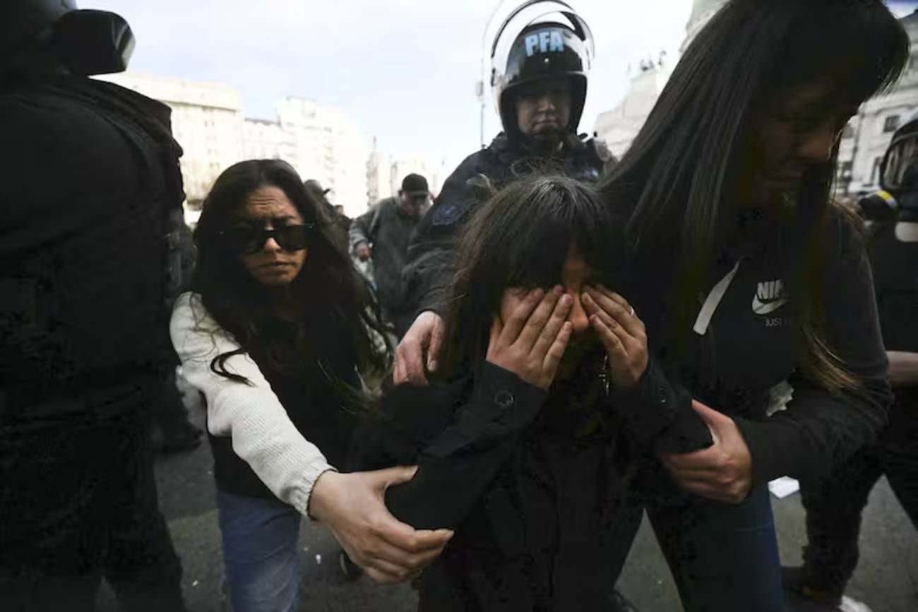 La madre de la niña rociada con gas pimienta por un policía federal denunció a Patricia Bullrich (Gentileza)