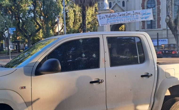 La víctima condujo hasta un hospital cercano. 