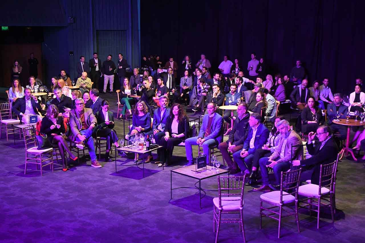 En el Auditorio Angel Bustelo de Ciudad, se realizó la entrega de premios BEST OF MENDOZA´S WINE TOURISM 2024.
Foto: José Gutierrez / Los Andes
