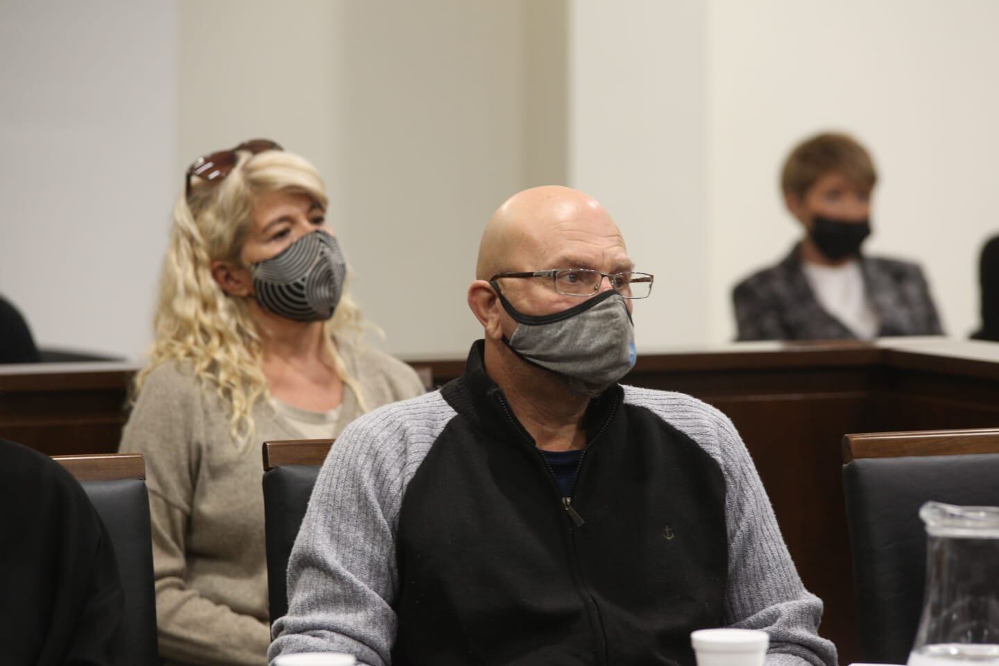 Luis Lobos y Claudia Sgró en la audiencia que determinó que quedarán presos.