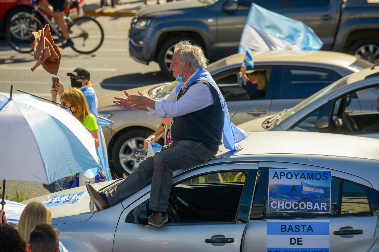 Miles de personas se concentraron en las inmediaciones del Obelisco - Clarín