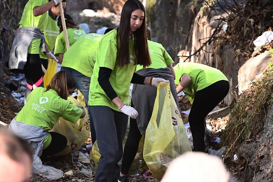 Voluntariado ambiental 2023 en Godoy Cruz