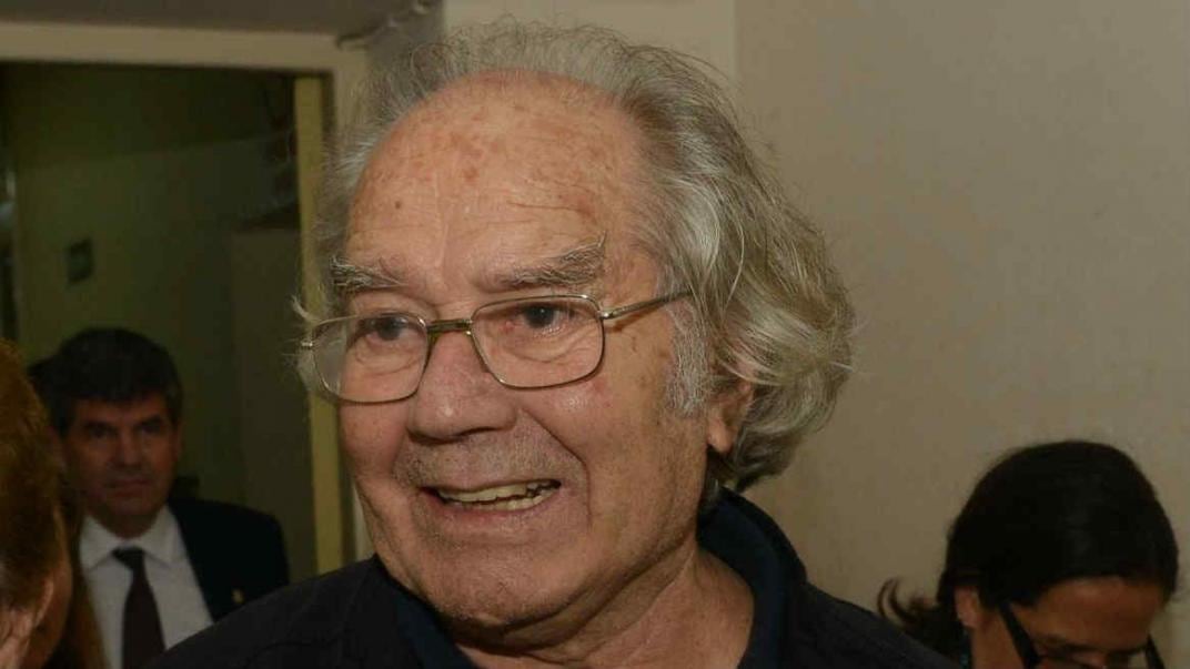 Una crisis. Pérez Esquivel asegura que no hay políticas claras sobre qué hacer con los miles de inmigrantes que llegan a Europa (Raimundo Viñuelas/LaVoz)