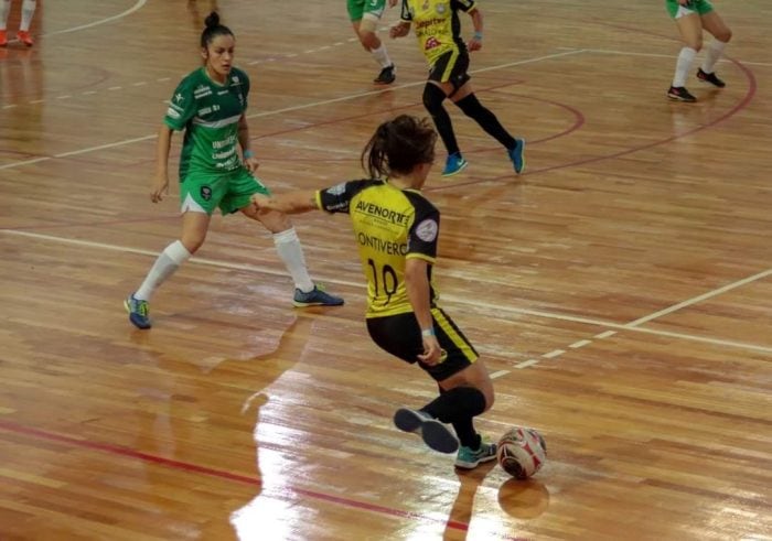 Anita Ontiveros, campeona en futsal de Brasil.