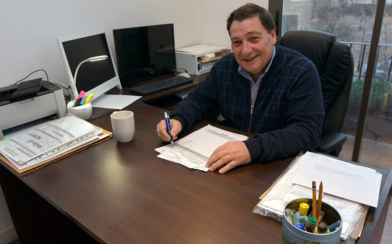 Omar Parisi ganó la interna en el Frente Elegí y es el candidato para la gobernación de Mendoza en las PASO
Foto: Orlando Pelichotti