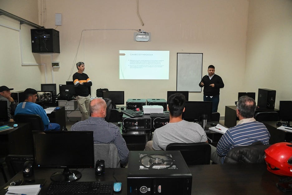 Capacitación para el empleo: comenzó el curso de energía solar térmica. Foto: Prensa Godoy Cruz