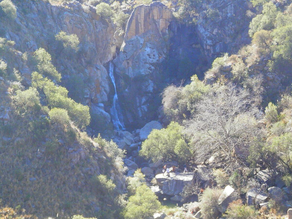 La cascada impactante en San Luis a la que todos pueden acceder caminando pero pocos lo saben