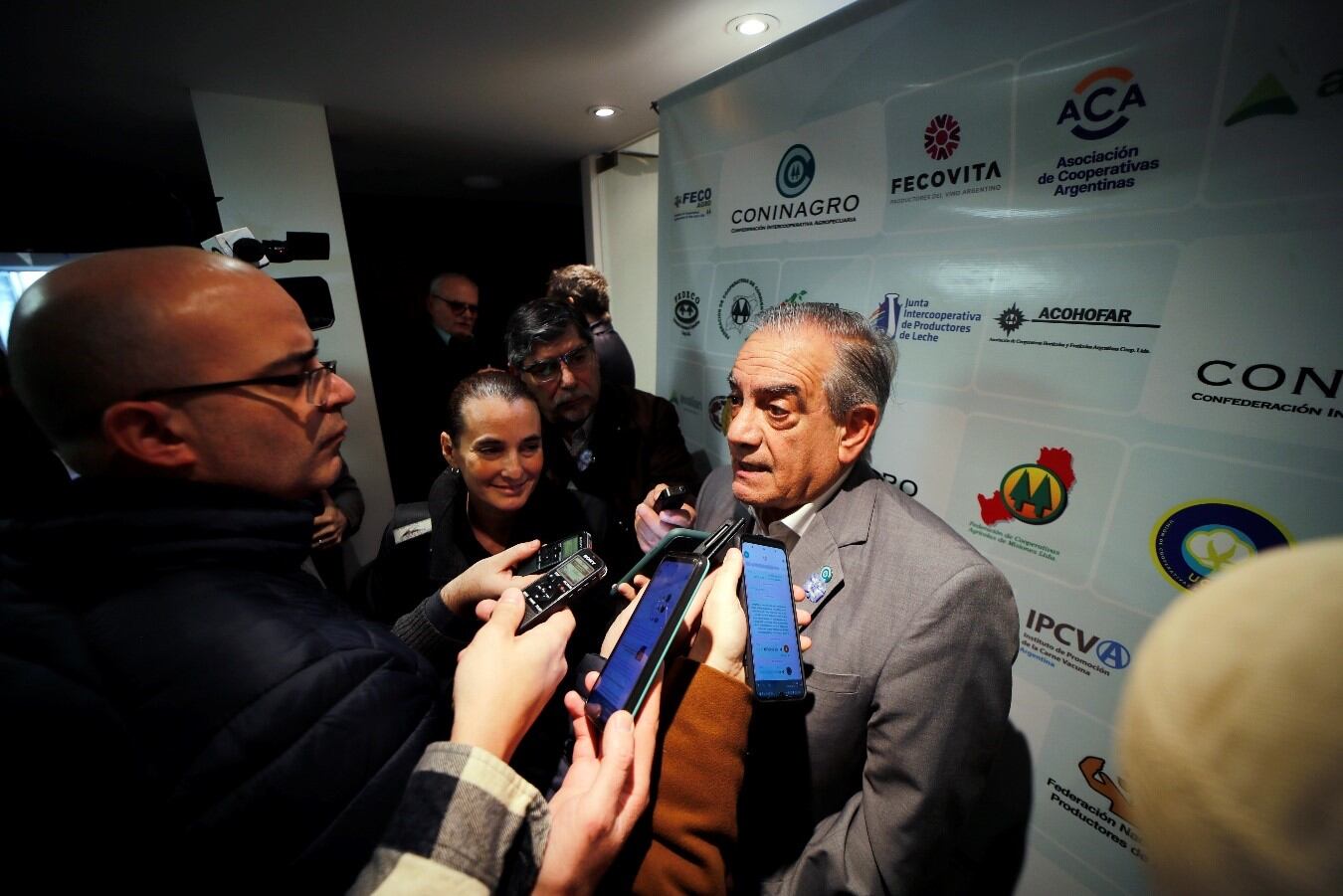 Iannizzotto en rueda de prensa 