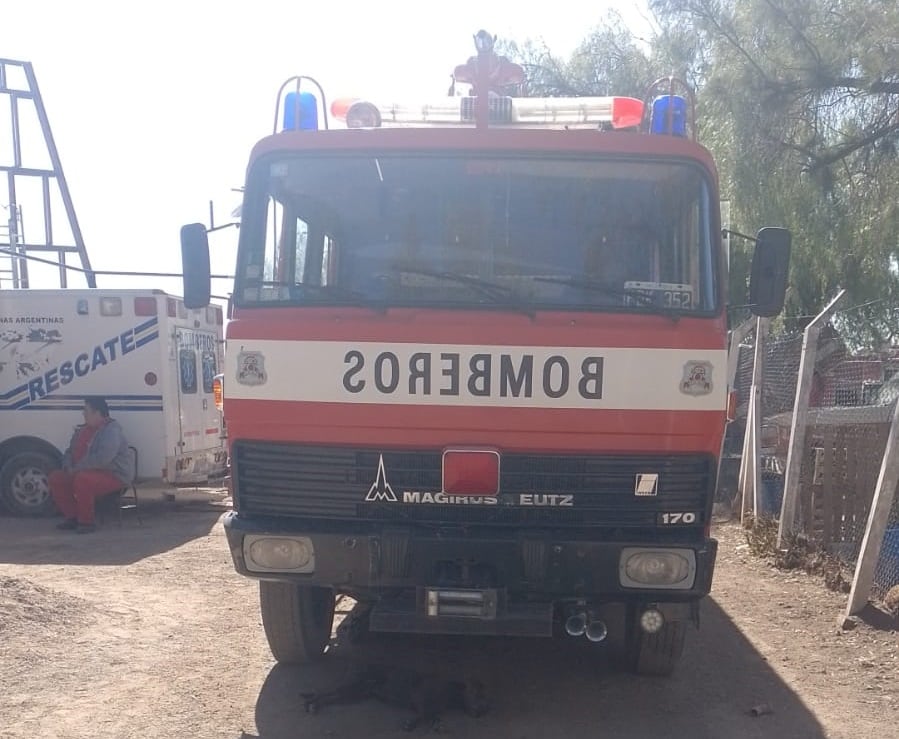 Bomberos de Las Heras detuvieron a un ladrón que los atacó con un cuchillo y amenazó de muerte: se acuartelaron. Foto: Gentileza