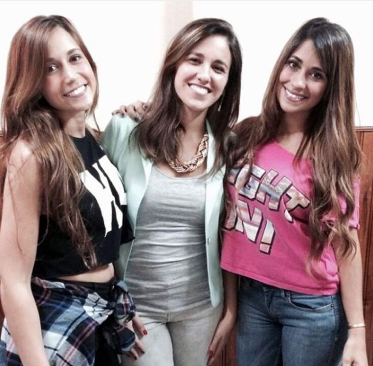 Antonela Roccuzzo y sus hermanas.