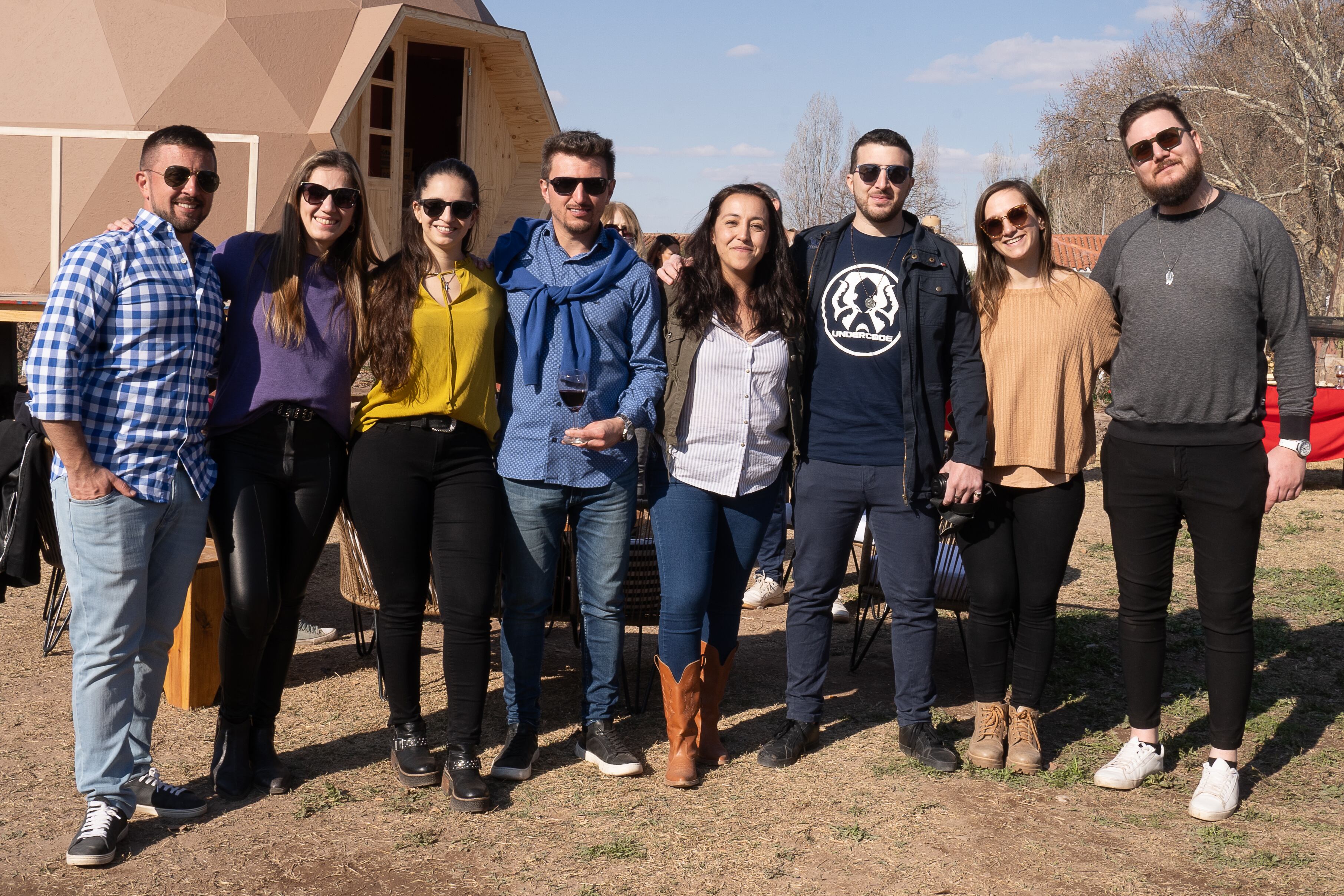 David Longhin, Antonella Vezzoni, Cynthia Martínez, Ariel Longhin, Nadya Rey Cordero, Danilo Vezzoni (presidente de la empresa Undercode), Florencia Longhin y Matías Spedaletti - Fotos por Pablo Tello.