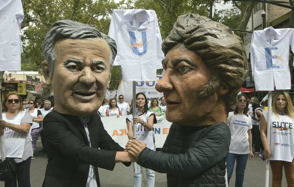 Protestas contra el Gobierno en el Carrusel 2024 - Orlando Pelichotti / Los Andes