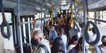 transporte publico vuelta a clase colectivos sube