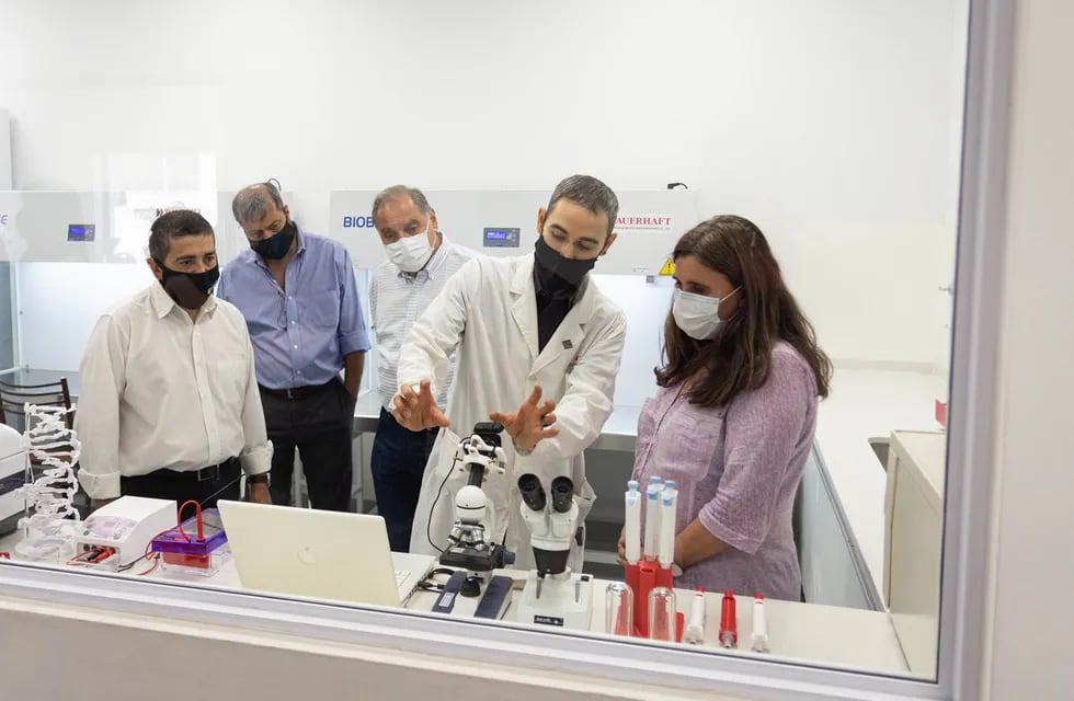 Esta semana se puso en marcha el laboratorio equipado para realizar PCR y detectar casos de coronavirus.