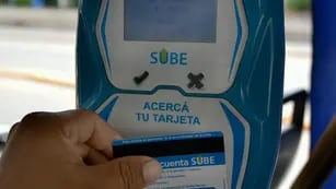 Beneficios Anses: cómo pagar $31,50 en el boleto de micro con la tarjeta SUBE
